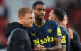 Isak Newcastle Konflik