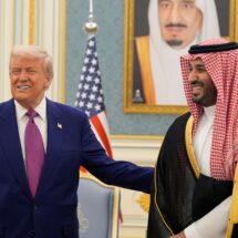 Trump dan Pangeran Arab Saudi Bahas Perdamaian di Timur Tengah
