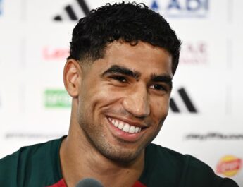 Ilustrasi achraf hakimi untuk artikel Achraf Hakimi: Latar Belakang Keluarga dan Kenangan Masa Kecil