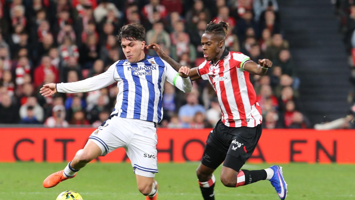 Jon Aramburu, penguasa nomor 2 Real Sociedad Ilustrasi jon aramburu untuk artikel Jon Aramburu, pemilik tak terbantahkan nomor 2 Real Sociedad