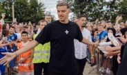 Ilustrasi tarik muharemovic untuk artikel Tarik Muharemovic Resmi ke Leeds dengan Nilai 40 Juta Euro